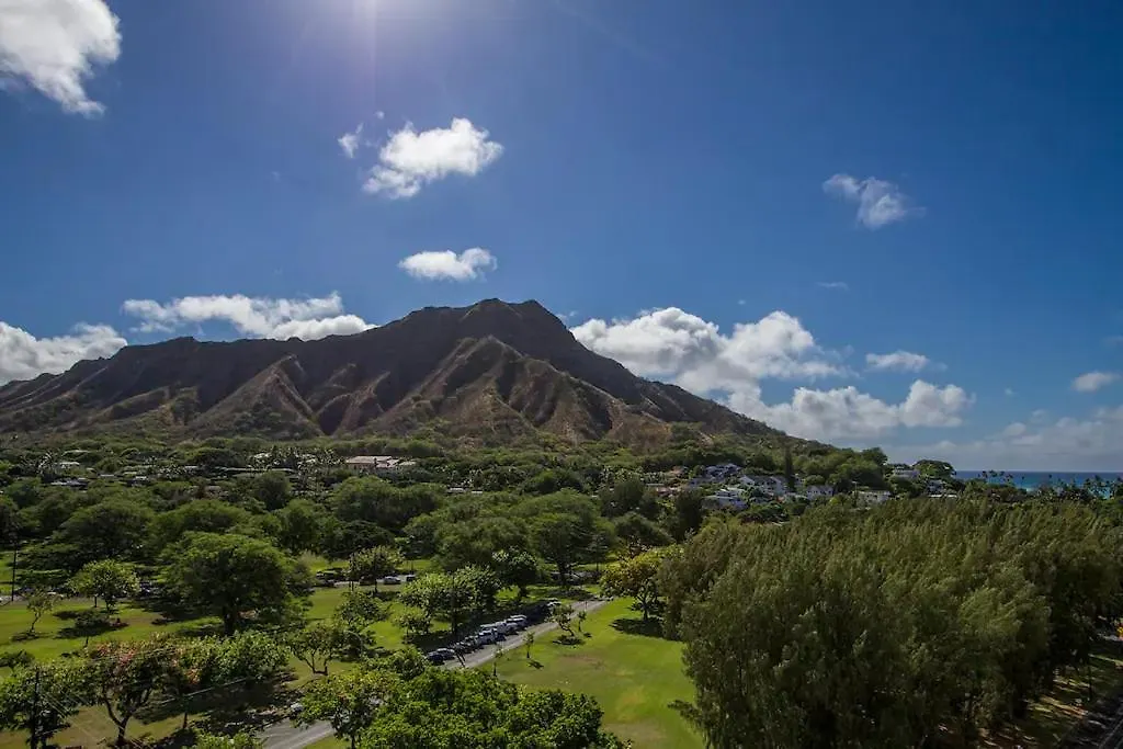 Diamond Head Beach Hotel ホノルル アパートホテル