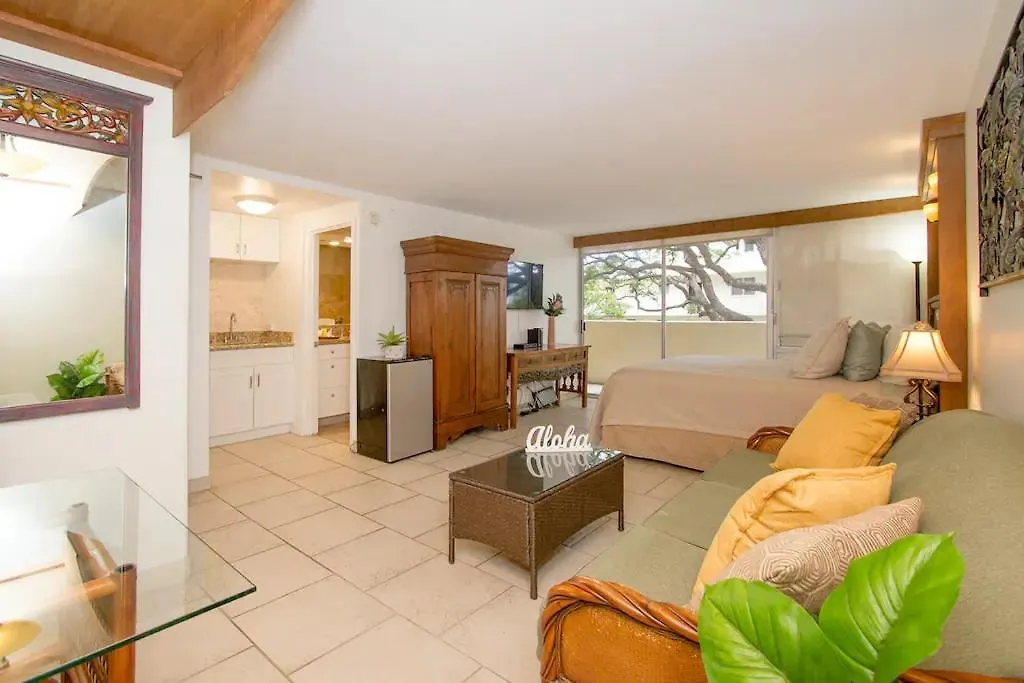 Diamond Head Beach Hotel ホノルル アパートホテル