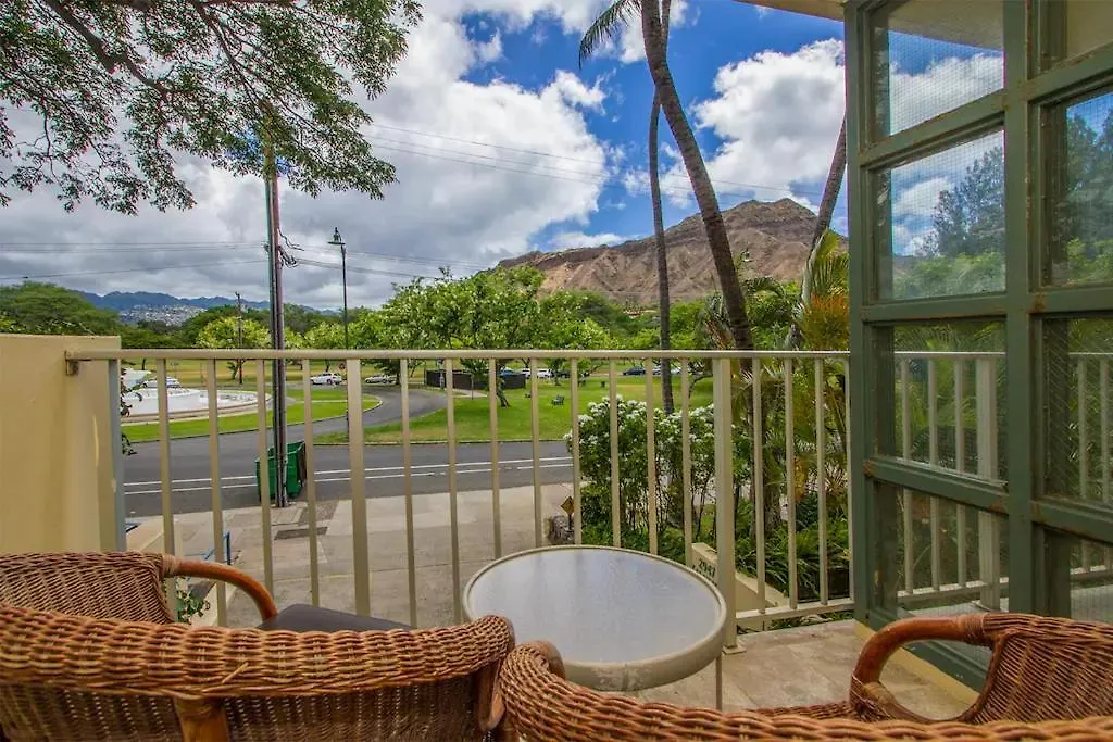 Diamond Head Beach Hotel ホノルル アパートホテル
